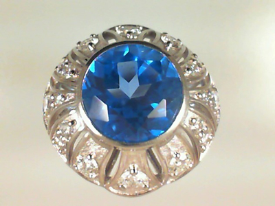 Custom ring design at Diamonds on Main